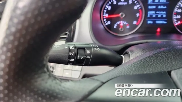 Kia Stonic 2019 Синий из Кореи, фото 6