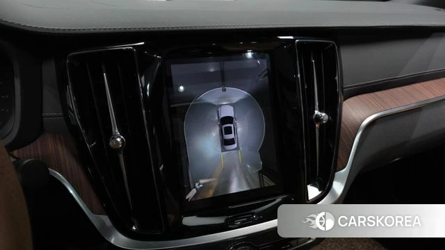 Volvo S60 3rd generation 2023 Белый из Кореи, фото 6