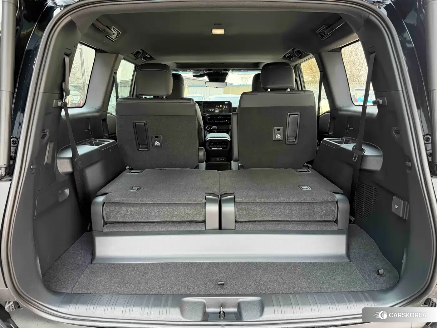 Toyota Land Cruiser 2026 Черный из Китая, фото 6