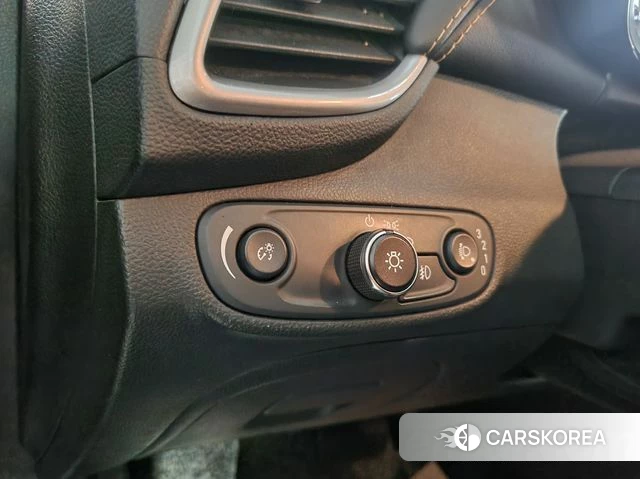 Chevrolet (GM Daewoo) The New Trax 2019 Белый из Кореи, фото 6