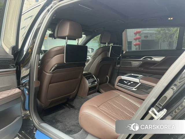 BMW 7 series id 4209342 из Китая 6
