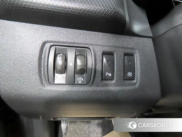 Renault Korea (Samsung) Clio 2018 Красный из Кореи, фото 6
