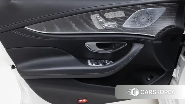 Mercedes-Benz AMG GT 2023 Белый из Кореи, фото 6