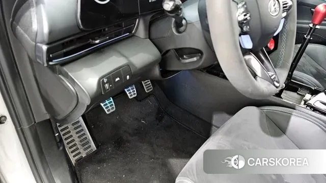 Hyundai Avante (CN7) 2021 Серебристо-серый из Кореи, фото 6