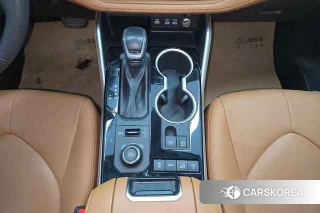 Toyota Highlander 2024 Черный из Китая, фото 6