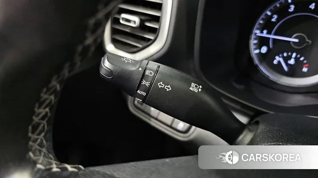 Hyundai Venue 2022 Белый из Кореи, фото 6