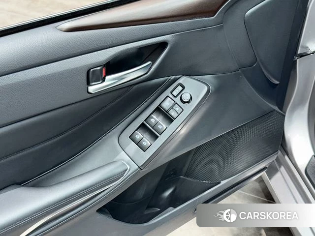 Toyota Asian dragon 2021 Серебристо-серый из Китая, фото 6