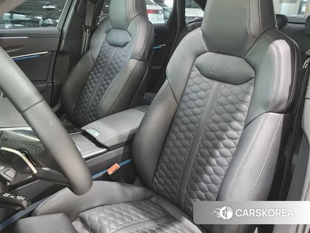 Audi A6 (C8) 2022 Черный из Кореи, фото 6