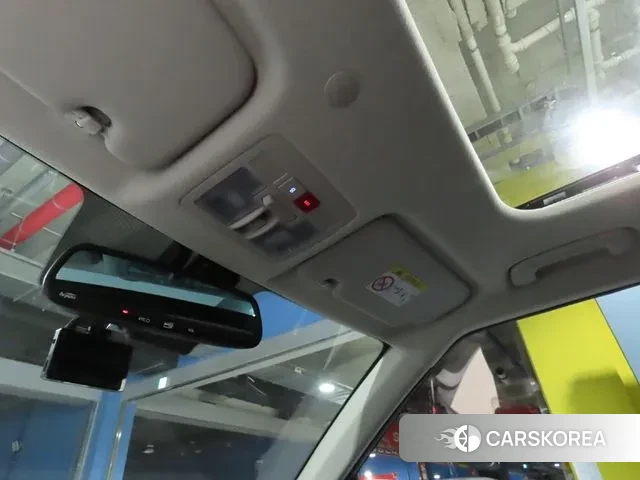 Hyundai Venue 2024 Белый из Кореи, фото 6