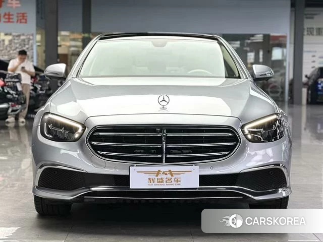 Mercedes-Benz E-class 2022 Серебристо-серый из Китая, фото 6