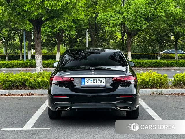 Mercedes-Benz E-class (imported) 2021 Черный из Китая, фото 6