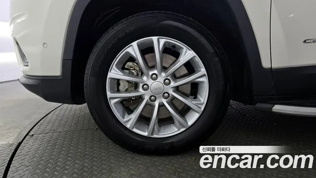 Jeep Cherokee (KL) id 2680720 из Кореи 6