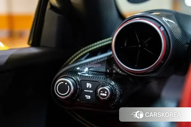 Ferrari F8 Spider 2021 Желтый из Кореи, фото 6