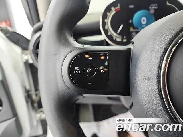 Mini Cooper 2022 Серебряный из Кореи, фото 6