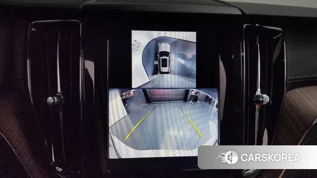 Volvo XC60 second Generation 2025 Белый из Кореи, фото 6