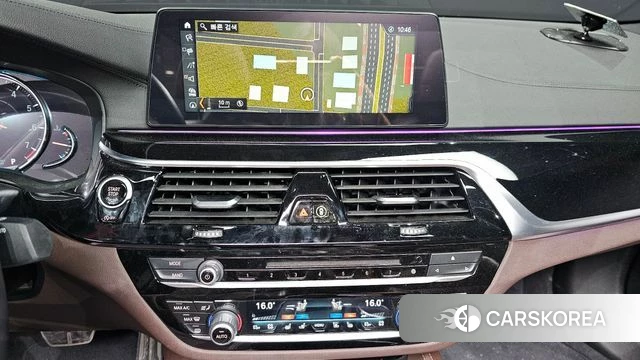 BMW 5 Series (G30) 2018 Серый из Кореи, фото 6