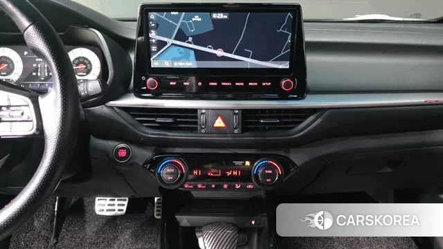 Kia The New K3 2nd generation 2021 Белый из Кореи, фото 6