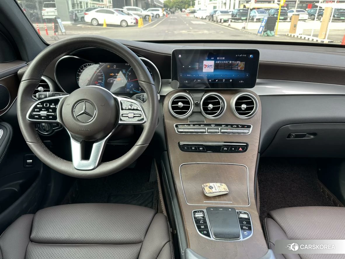 Mercedes-Benz GLC 2021 Белый из Китая, фото 6