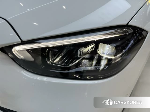 Mercedes-Benz Class C 2025 Белый из Китая, фото 6