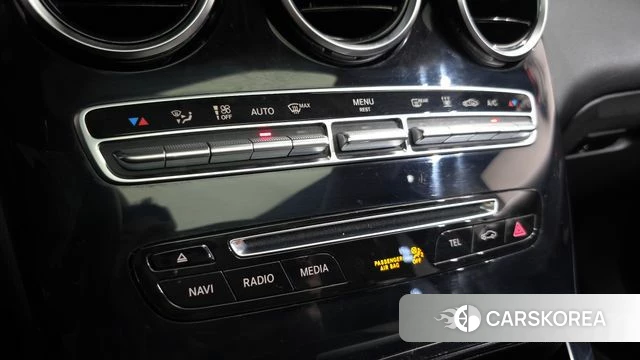 Mercedes-Benz GLC-Class X253 2019 Белый из Кореи, фото 6