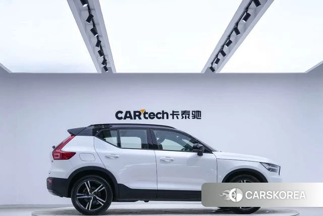 Volvo XC40 2021 Белый из Китая, фото 6