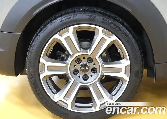 Mini Cooper SD Countryman 2020 Серебристо-серый из Кореи, фото 6