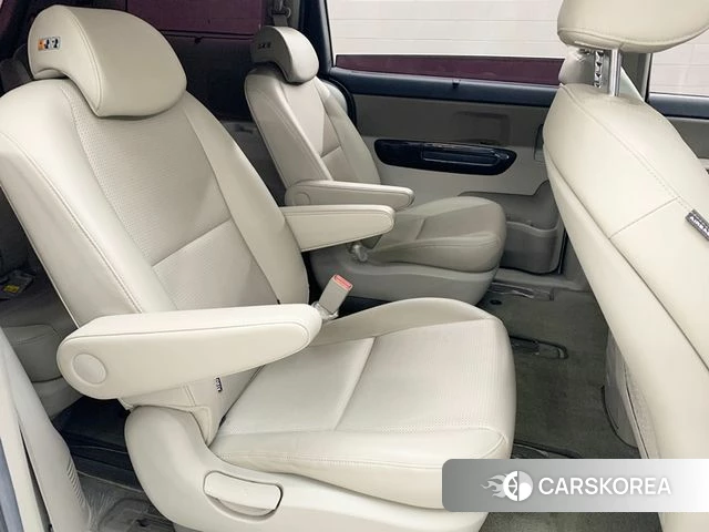 Kia The New Carnival 2019 Жемчужный цвет из Кореи, фото 6