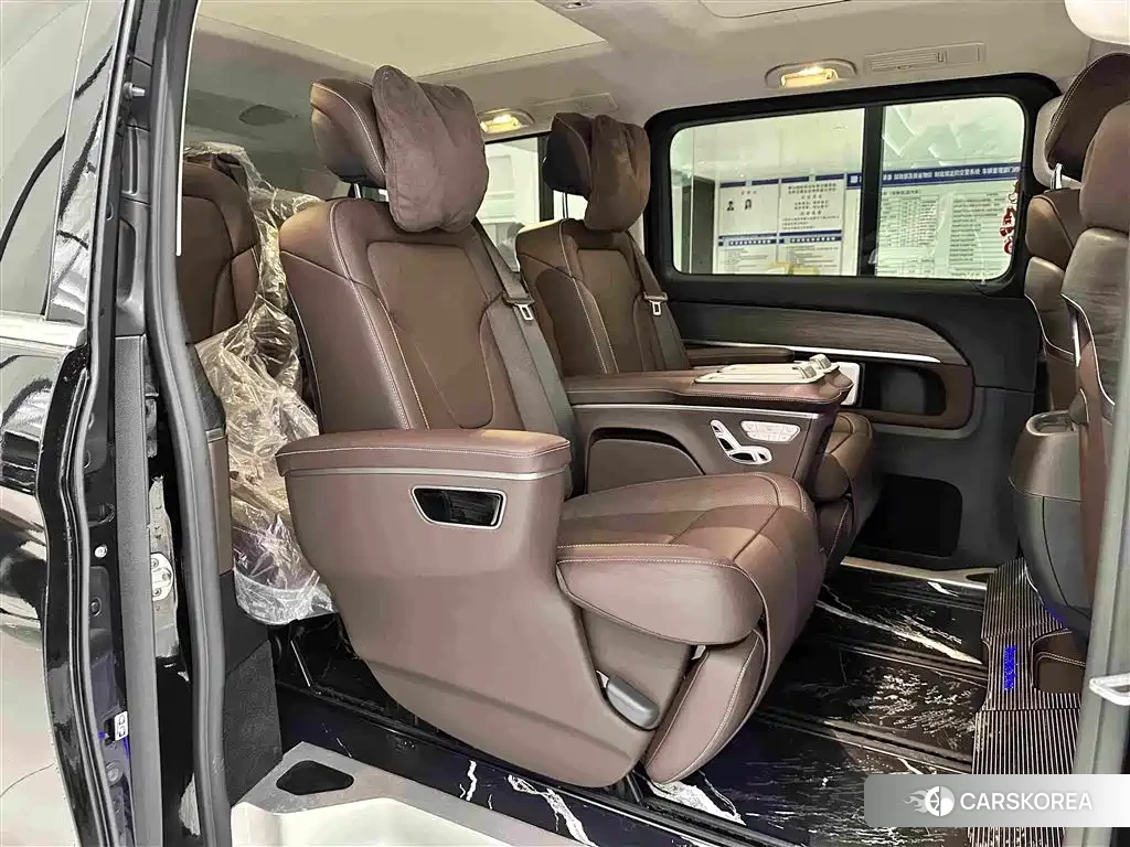 Mercedes-Benz V-Class 2024 Черный из Китая, фото 6