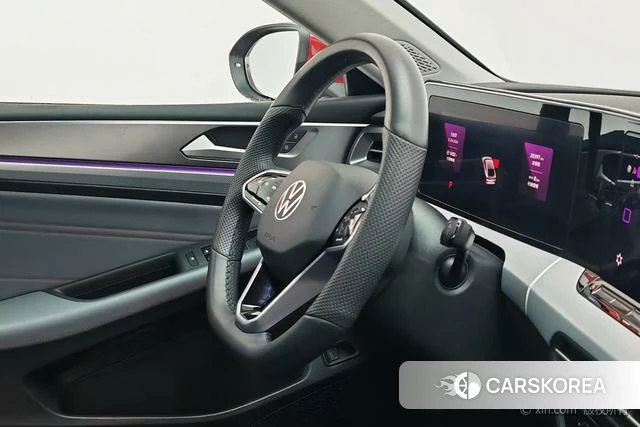 Volkswagen Lingdu 2024 Красный из Китая, фото 6