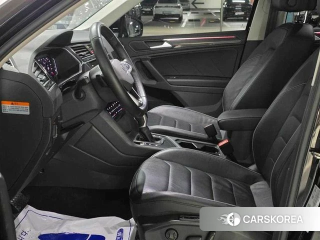 Volkswagen Tiguan second Generation 2021 Черный из Кореи, фото 6