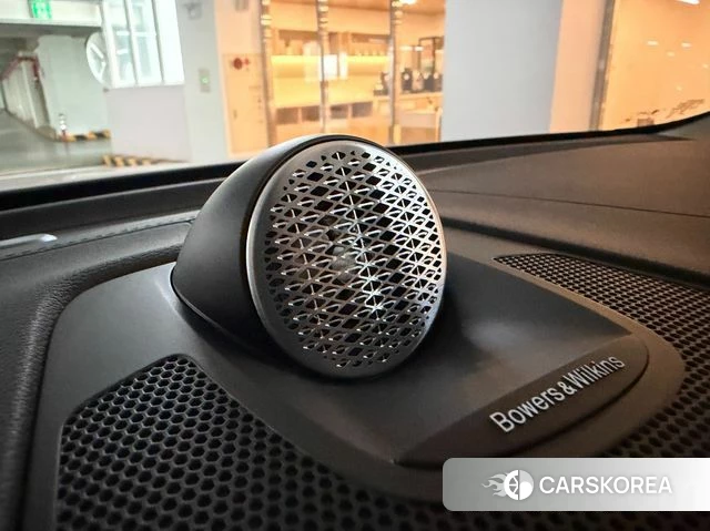 Volvo XC60 second Generation 2025 Белый из Кореи, фото 6