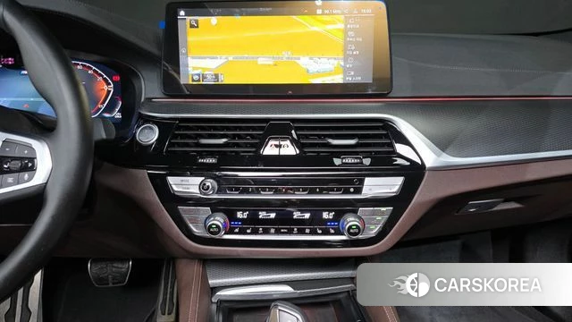 BMW 5 Series (G30) 2022 Черный из Кореи, фото 6