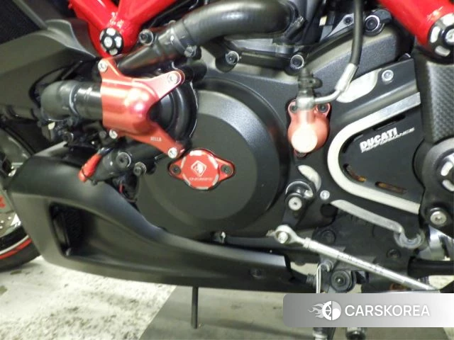 Ducati DIAVEL CARBON id 4205871 из Японии 6