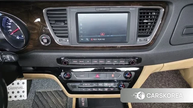 Kia The New Carnival 2019 Белый из Кореи, фото 6