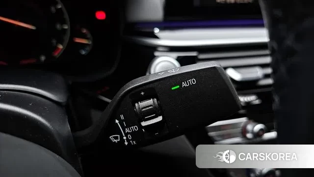 BMW 5 Series (G30) 2019 Белый из Кореи, фото 6