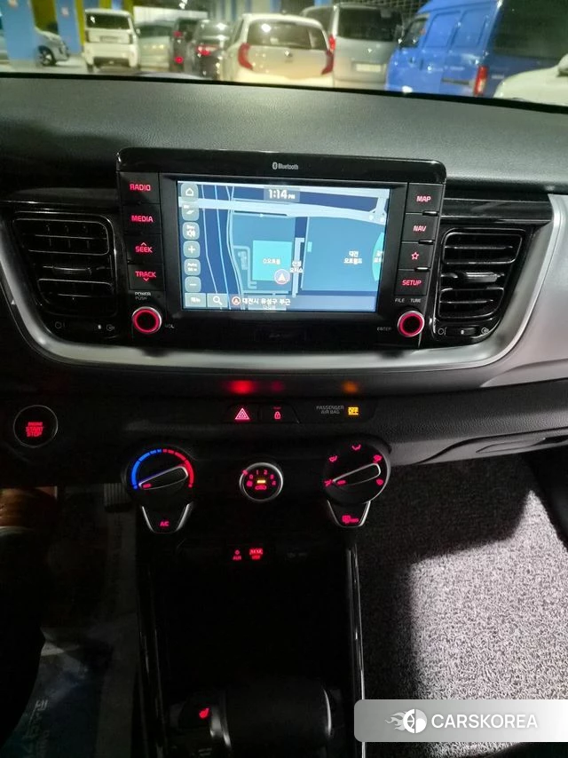 Kia Stonic 2019 Белый из Кореи, фото 6