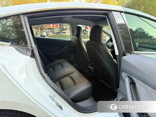 Tesla Model 3 2020 Белый из Китая, фото 6