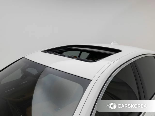 BMW 5 Series (G30) 2021 Белый из Кореи, фото 6