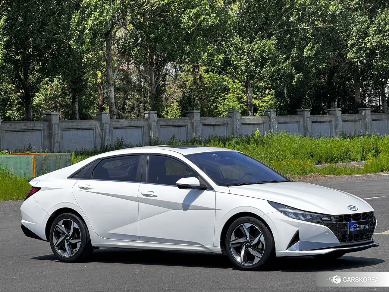 Hyundai Elantra 2022 Белый из Китая, фото 6