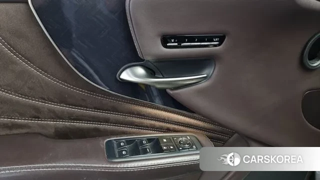 Lexus LS500h 5th generation 2018 Песочный из Кореи, фото 6