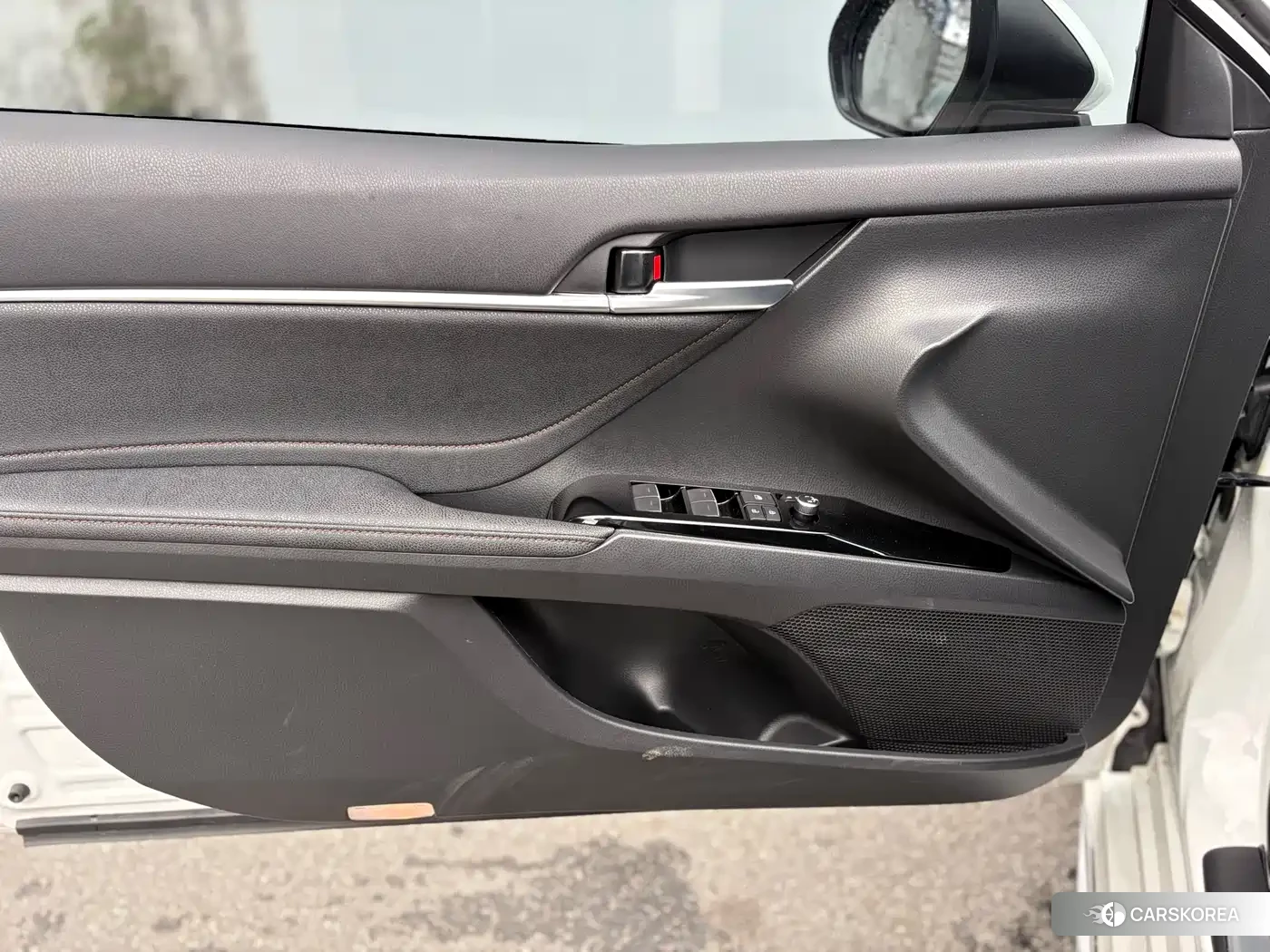 Toyota Camry 2023 Белый из Китая, фото 6
