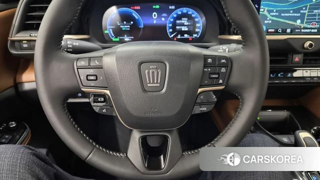 Toyota Crown Crossover 2026 Белый из Кореи, фото 6