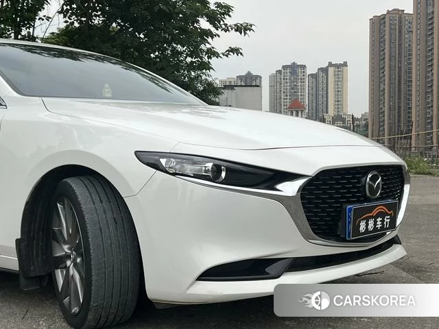 Mazda 3 Angkesaila 2023 Белый из Китая, фото 6