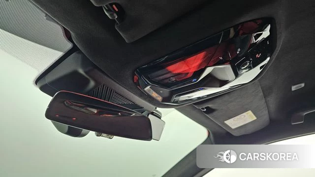 BMW M5 (G90) 2025 Черный из Кореи, фото 6