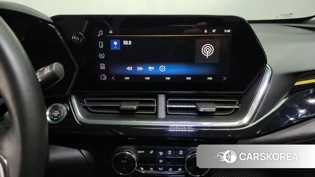 Chevrolet (GM Daewoo) Trax Crossover 2024 Белый из Кореи, фото 6