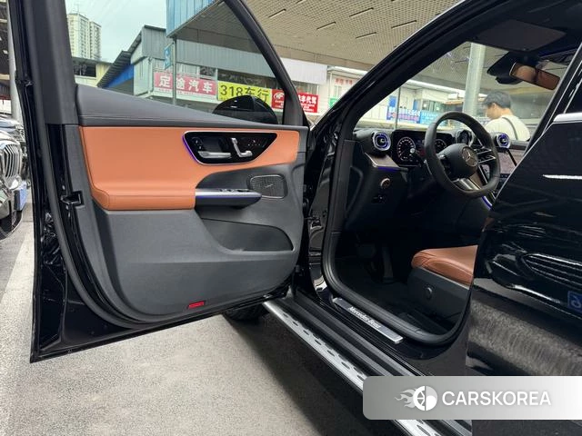 Mercedes-Benz GLC 2024 Черный из Китая, фото 6