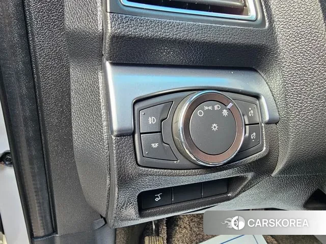 Ford Explorer 2018 Белый из Кореи, фото 6