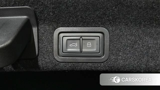 Audi A6 (C8) 2021 Черный из Кореи, фото 6