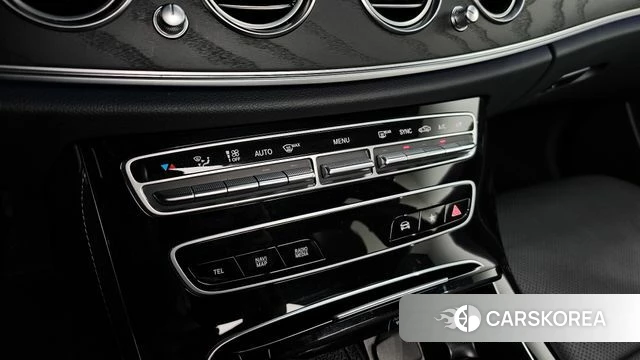 Mercedes-Benz E-Class W213 2023 Белый из Кореи, фото 6