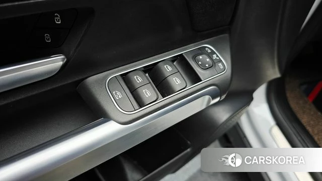 Mercedes-Benz GLB-Class X247 2023 Белый из Кореи, фото 6
